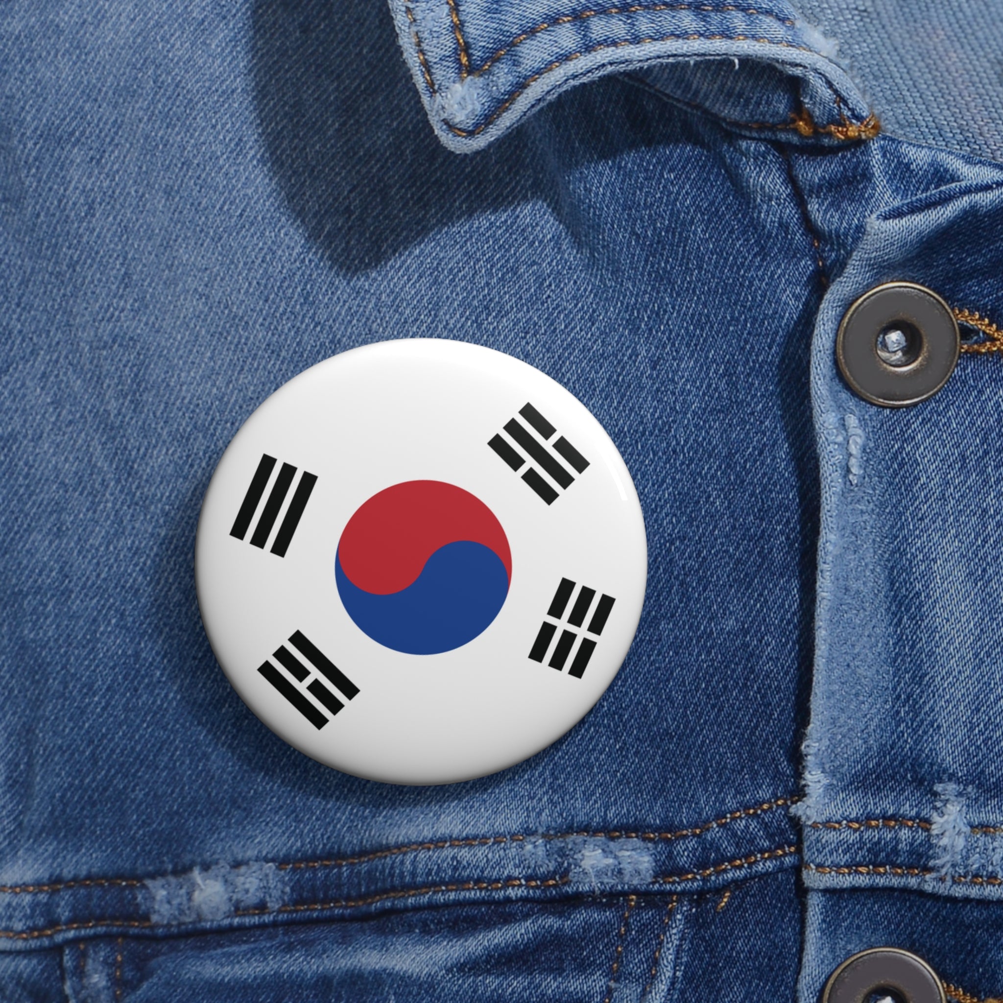 KOREA Soccer Pin Button – National Crest Fan Badge | World Cup 2026 Accessories