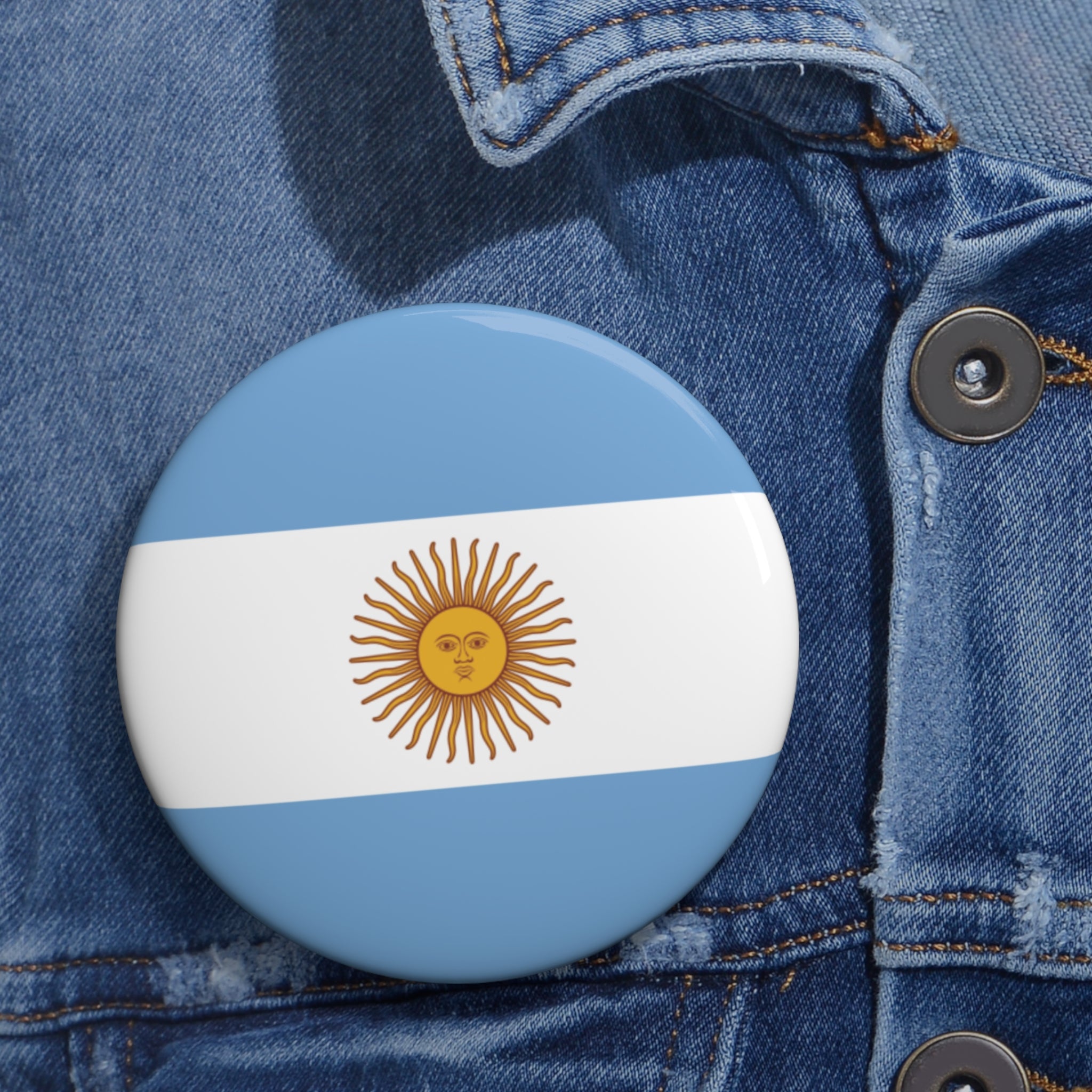 ARGENTINA Soccer Pin Button – National Crest Fan Badge | World Cup 2026 Accessories